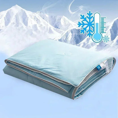 Arctic Drift – Dual-Sided Summer Comforter