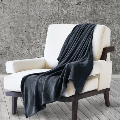 FrostHaven – Luxe Fleece Throw