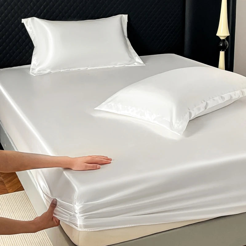 GlideLuxe – Satin Fit Bed Cover