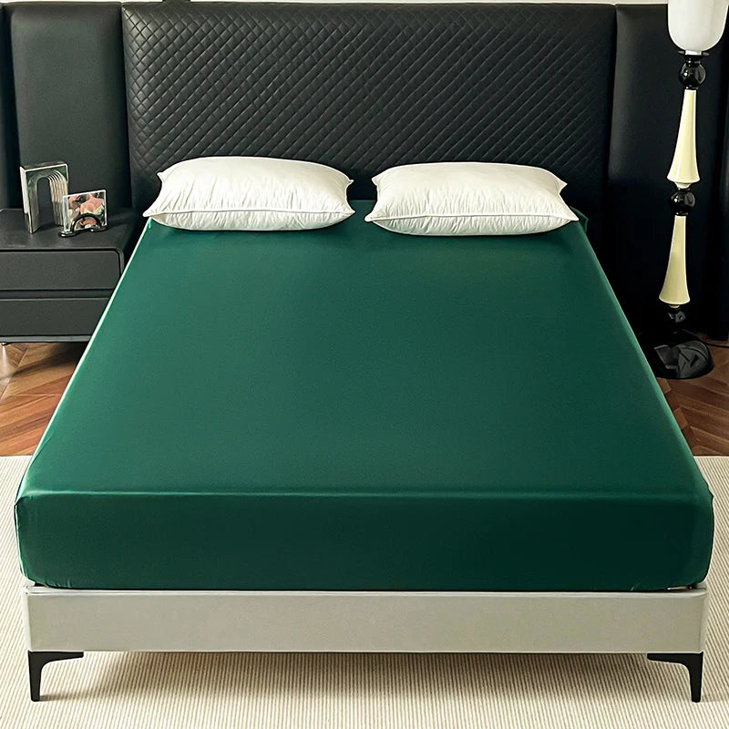GlideLuxe – Satin Fit Bed Cover