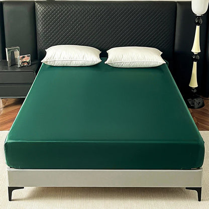 GlideLuxe – Satin Fit Bed Cover